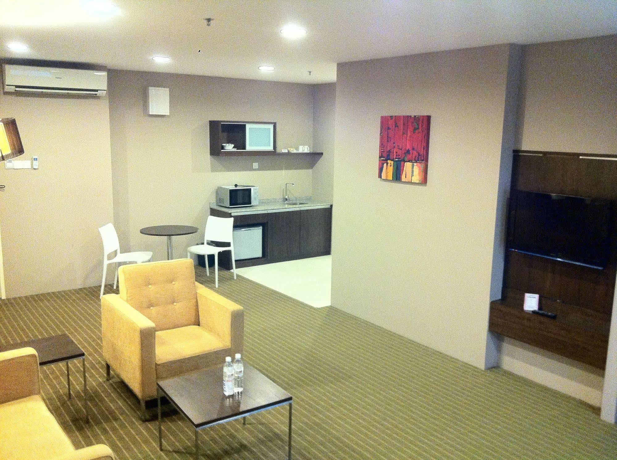 Hotel Primera Suite Cyberjaya Exterior foto