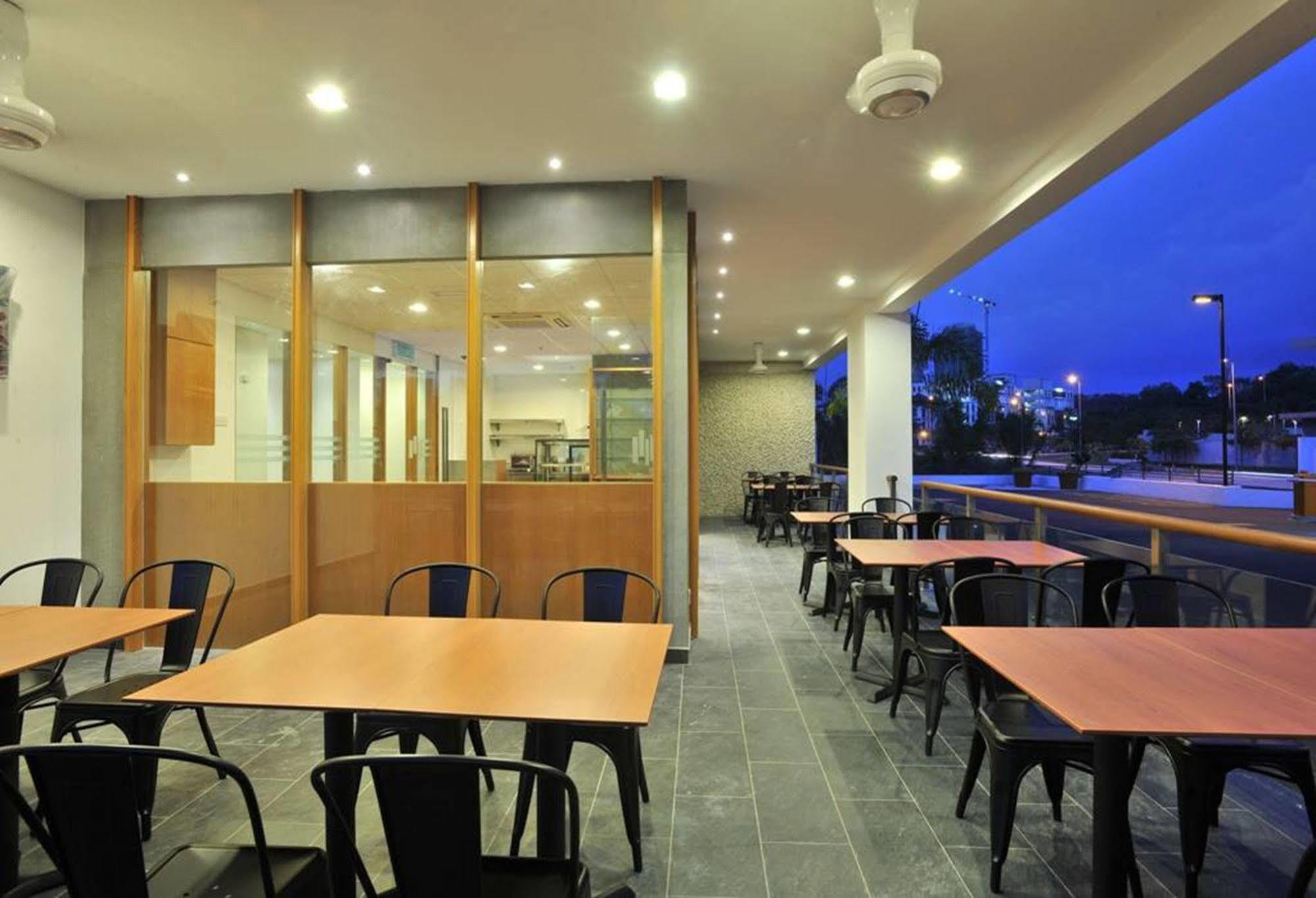 Hotel Primera Suite Cyberjaya Exterior foto